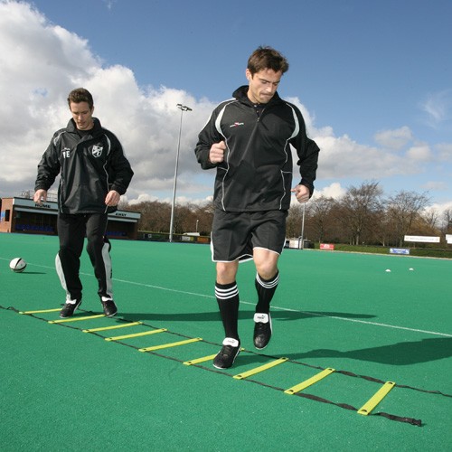 Adjustable ladder for various heights and applications